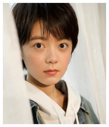 明星13岁的照片,揭秘13岁时的明星风采